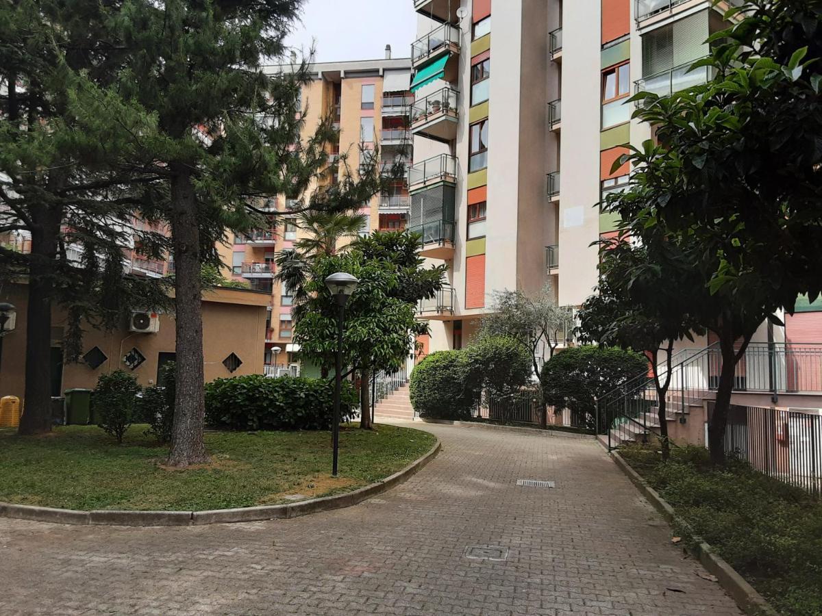 Appartamento Perla Cologno Monzese Bagian luar foto